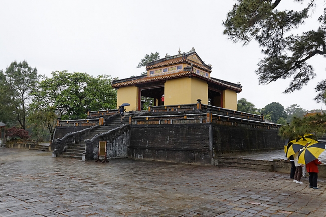 Hué-Tombeau de Minh Mang-015